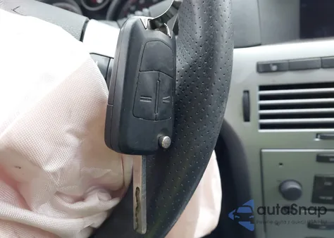 2008 Saturn Astra Xr z USA, uszkodzony, nr VIN W08AT271285000076